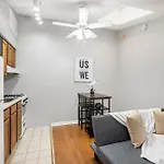 Contemporary 1Br Urban Retreat