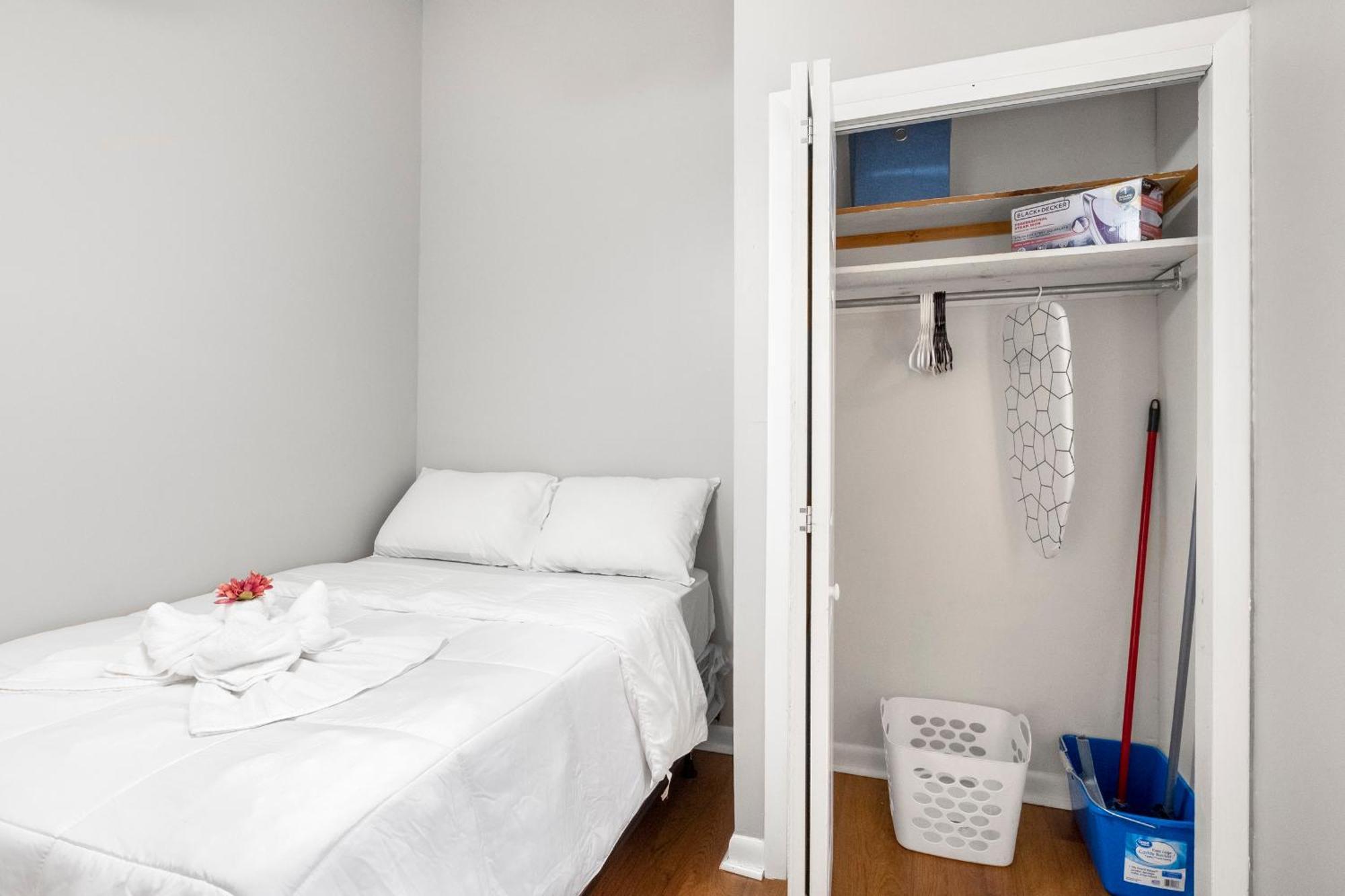 Contemporary 1br Urban Retreat Philadelphia