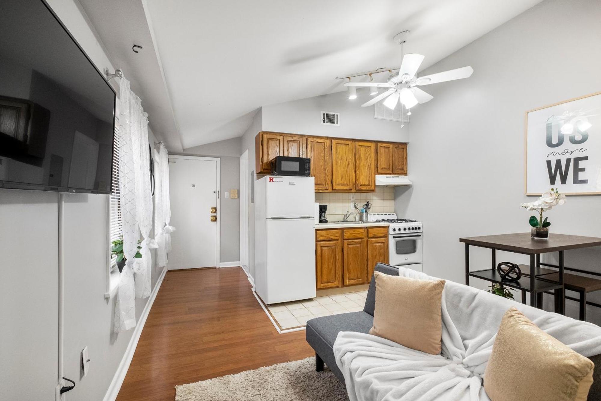 Contemporary 1br Urban Retreat *